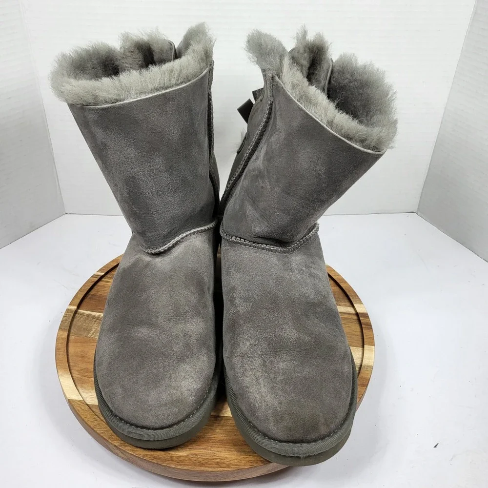 UGG Bailey Bow II Boots Women 9 Grey Excellent Suede Sheepskin 1002954